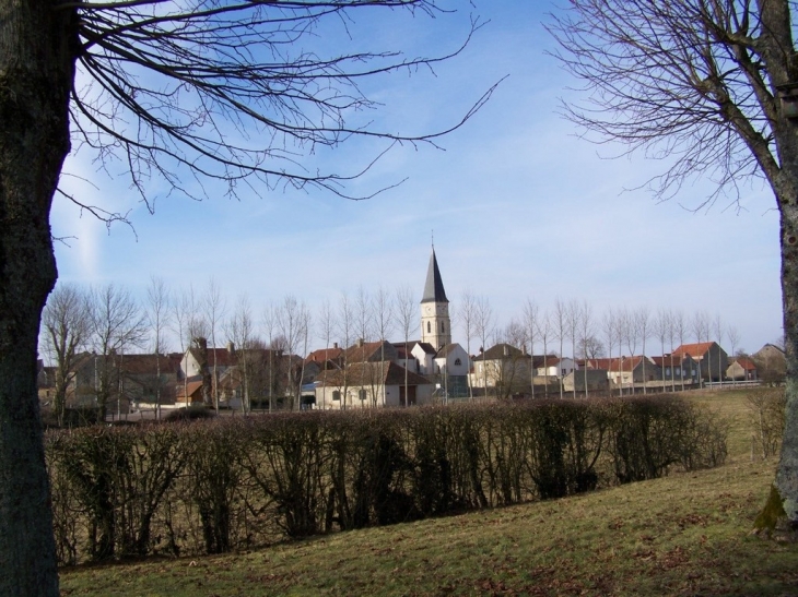 Le village vu du château - Villaines-en-Duesmois