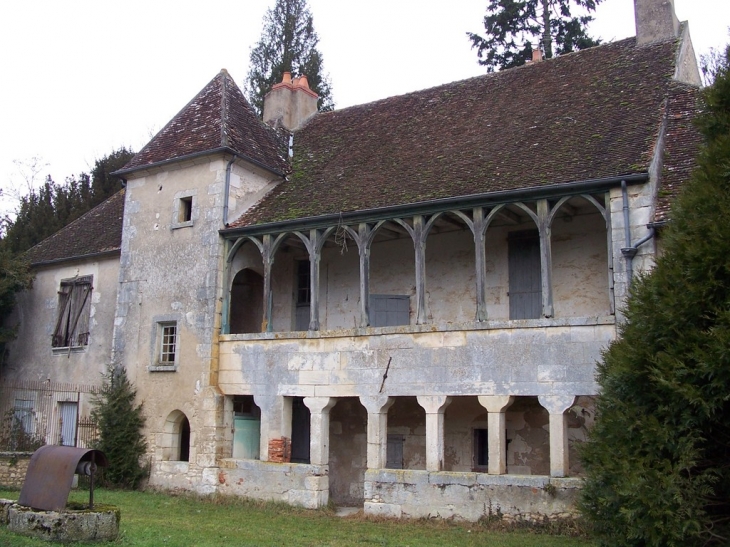 Manoir XVe siècle - Bulcy