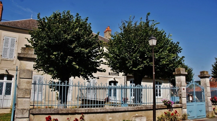 La Mairie - Chasnay