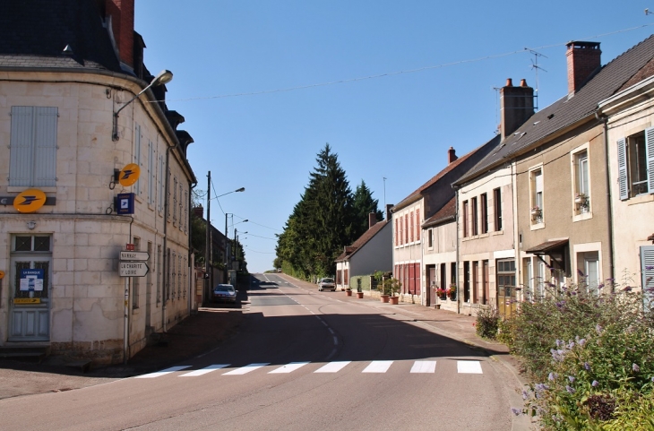  - Châteauneuf-Val-de-Bargis