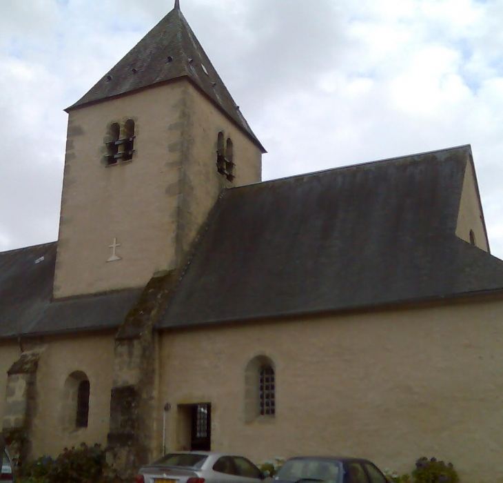 L'église,  l'intérieur très bien restauré - Chaumard