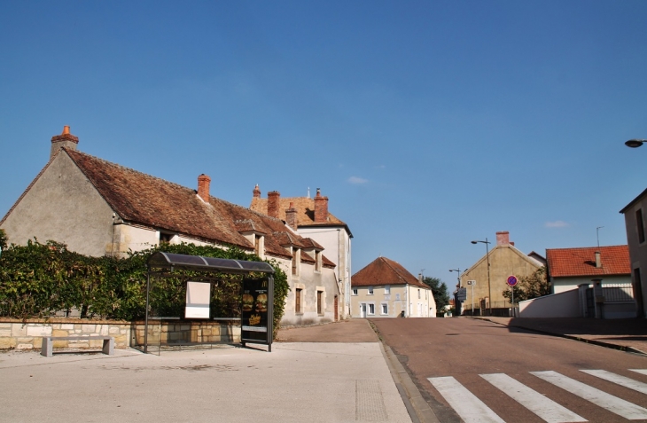 Photo à CosneCourssurLoire (58200) CosneCourssurLoire, 258452