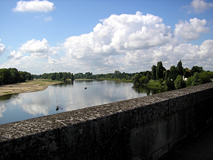 Depuis sur le pont (en voiture) à La Charité sur Loire - La Charité-sur-Loire
