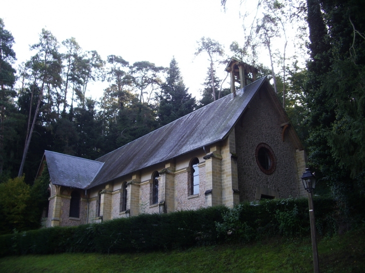 La chapelle du parc thermal - Saint-Honoré-les-Bains