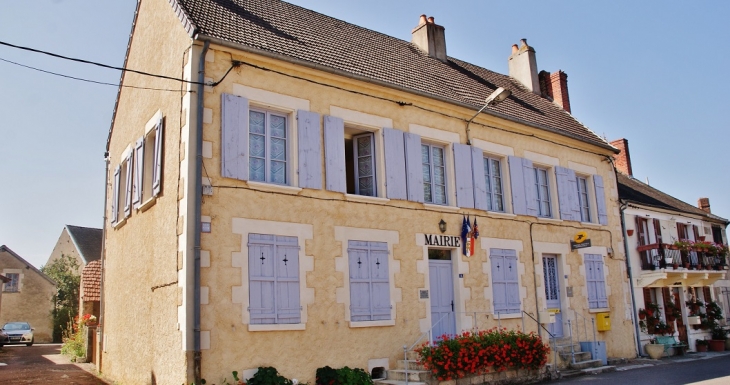 La Mairie - Saint-Laurent-l'Abbaye