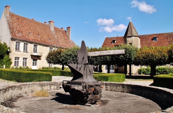 Fontaine du Château - Varzy