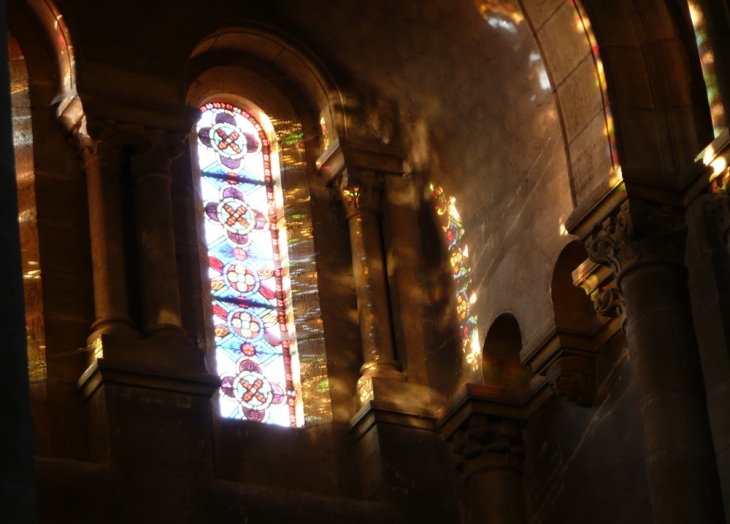 Reflets du soir dans l'église - Charolles