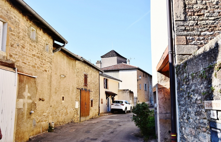 La Commune - Davayé