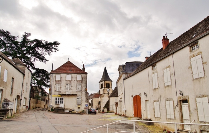Le Village - Dezize-lès-Maranges