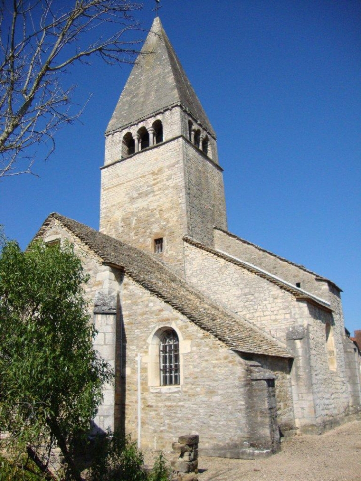 Jambles (71640) église