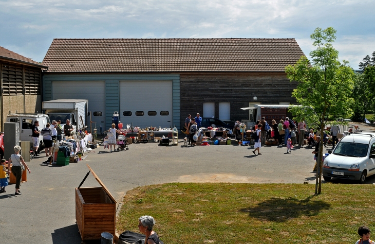 Brocante - Vide-Grenier 2 (J.M. Mullot ) - Joncy