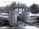 Château de La Clayette - Le Pont Levis, vers 1920 (carte postale ancienne).