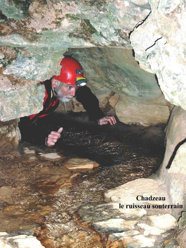 Ruisseau souterrain de la Source de Chadzeau - Oudry