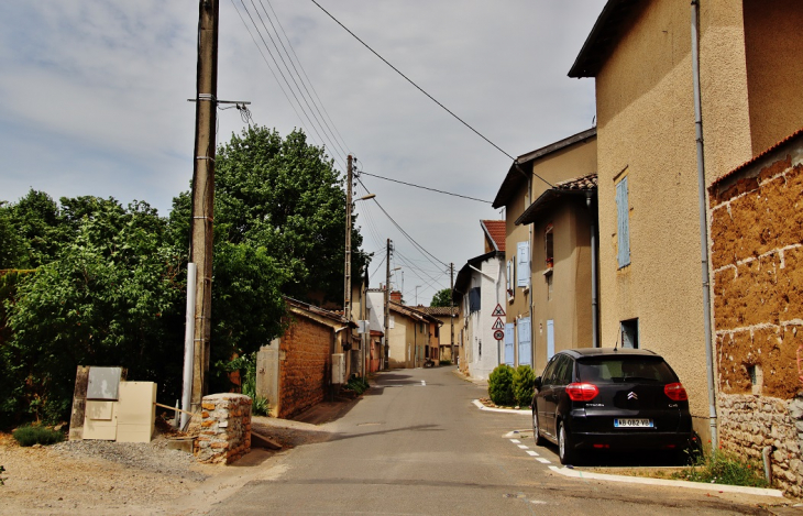 La Commune - Saint-Symphorien-d'Ancelles