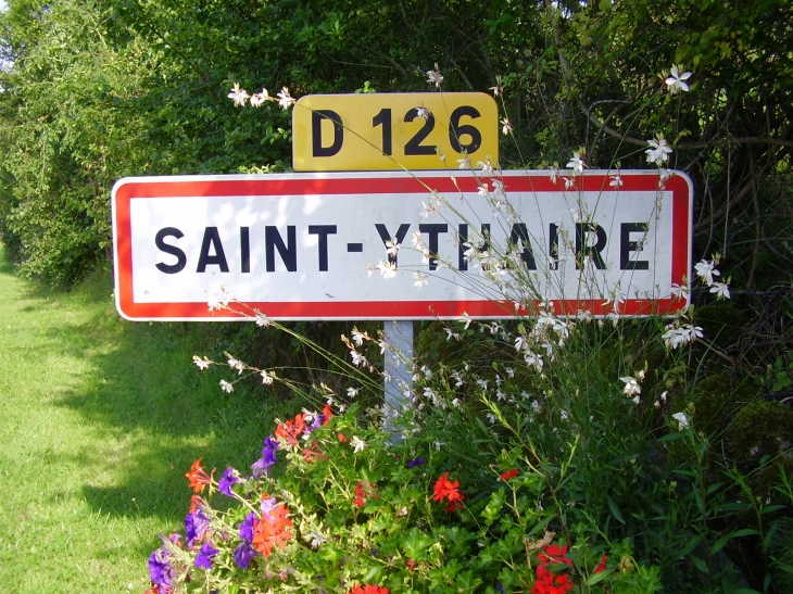  - Saint-Ythaire