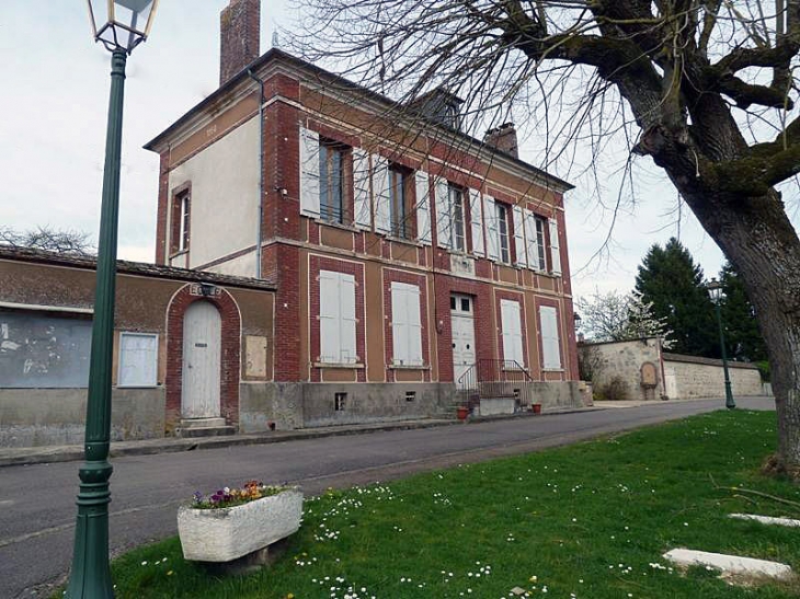 L'ancienne mairie-école - Bagneaux
