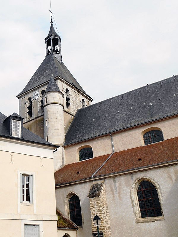 Le clocher de la collégiale - Brienon-sur-Armançon