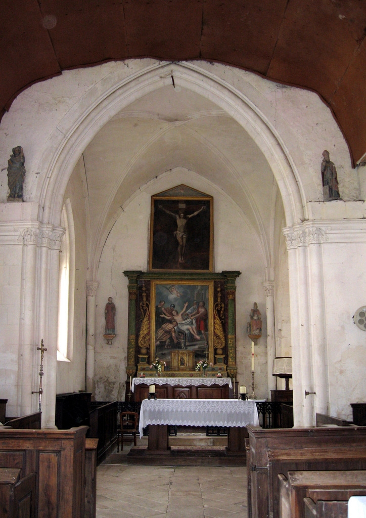 Le choeur de l'église - Charentenay