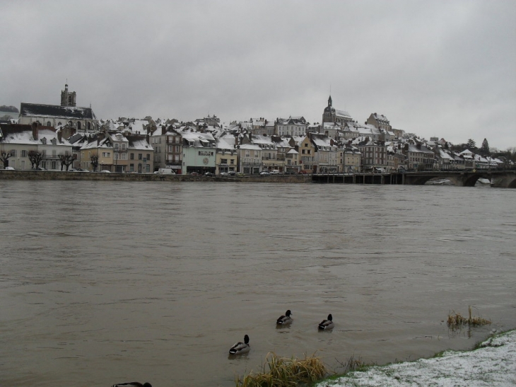 Sous la neige - Joigny