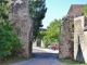 Photo suivante de Pierre-Perthuis Ruines du Château et Porte du 12 Em Siècle