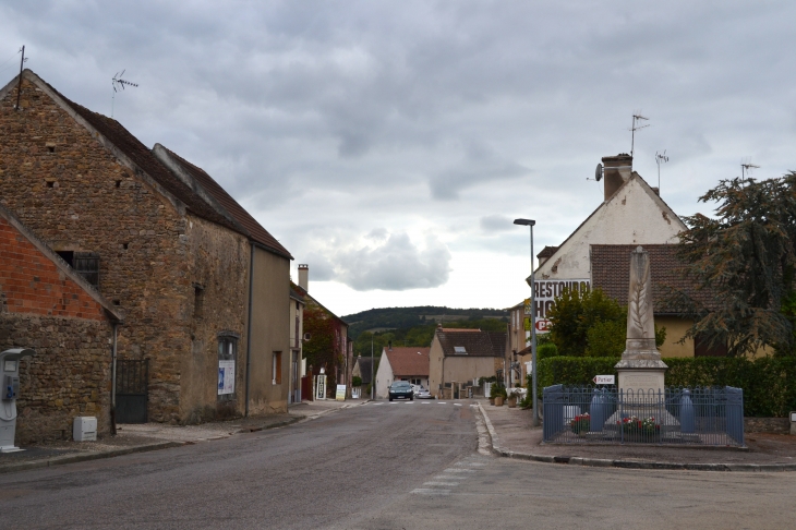 Photo à Pontaubert (89200) Pontaubert, 153335