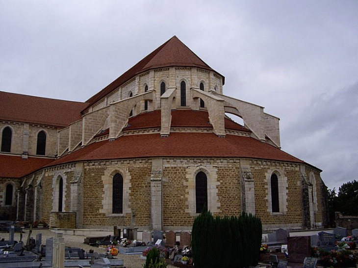Le chevet de l'église - Pontigny