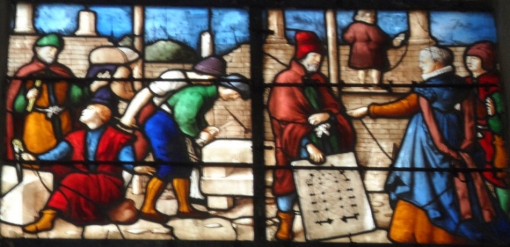 Sur ce vitrail du 16e on voit la construction de l'église et le plan actuel  - Saint-Julien-du-Sault