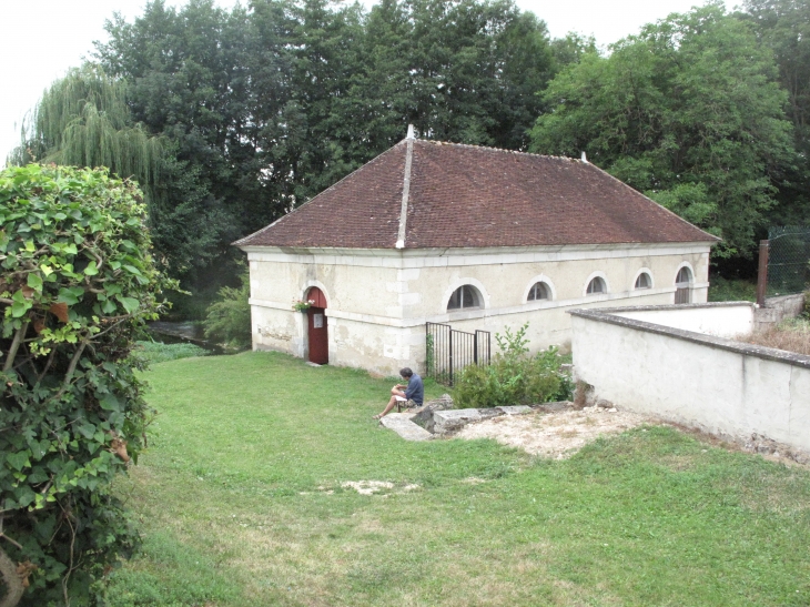 Le lavoir - Saint-Martin-sur-Armançon