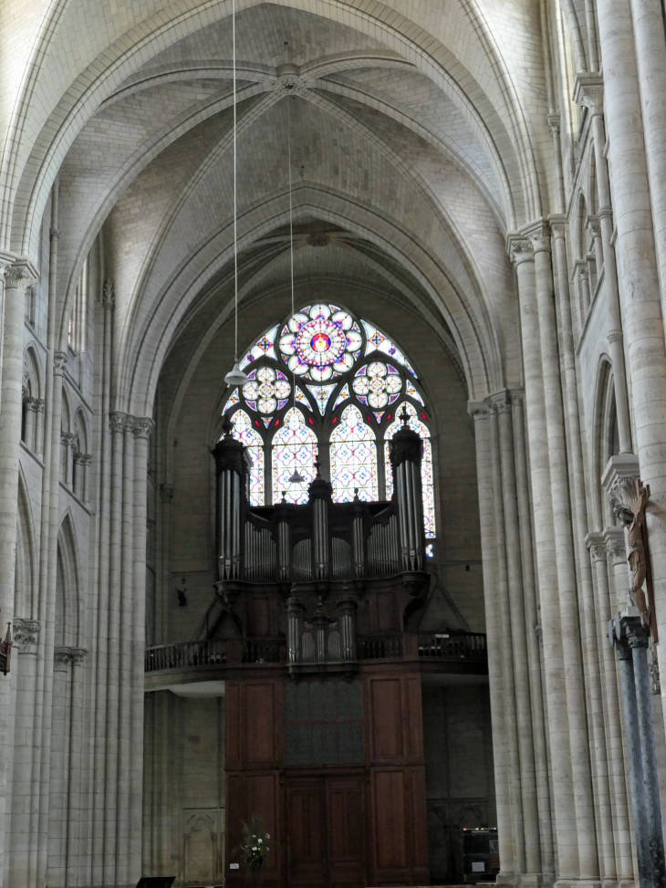 Cathédrale Saint Etienne : l'orgue de tribune - Sens
