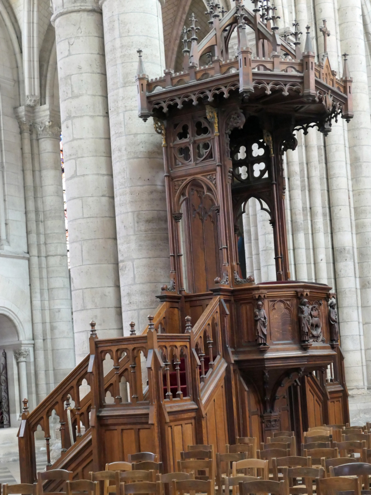 Cathédrale Saint Etienne : la chaire - Sens