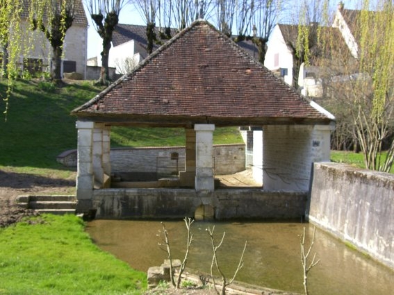 Le lavoir - Trucy-sur-Yonne