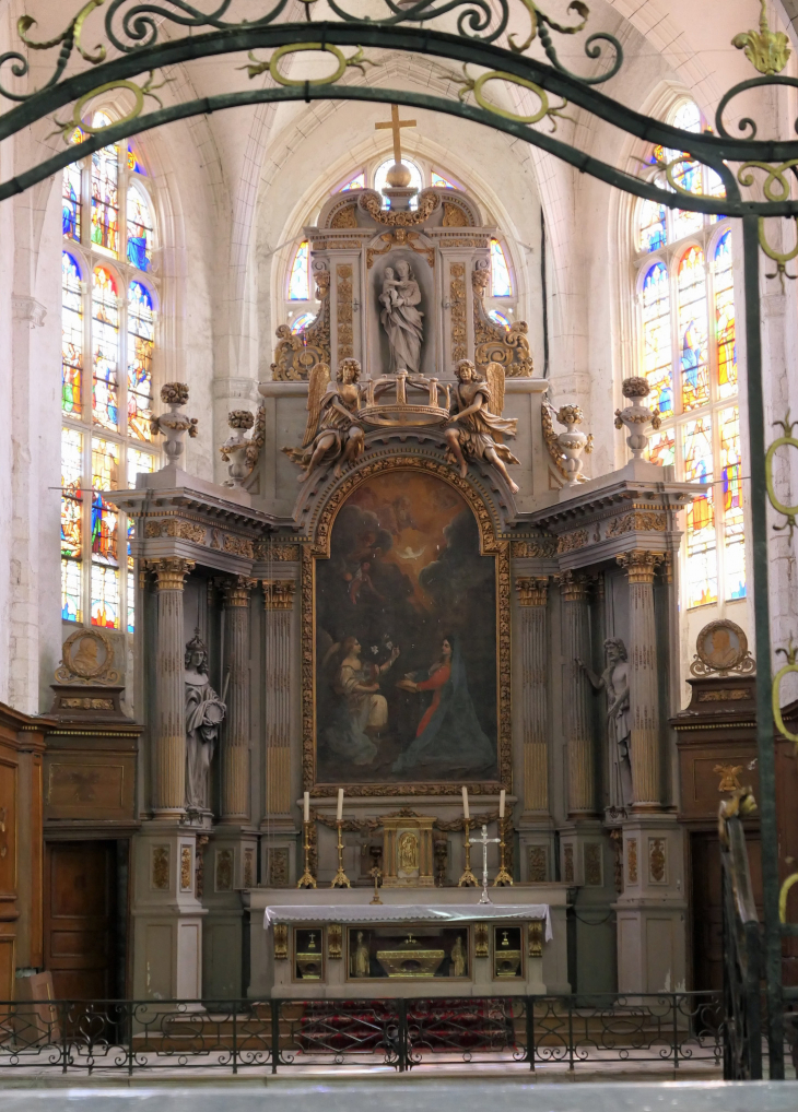 Dans l'église Notre Dame - Villeneuve-l'Archevêque