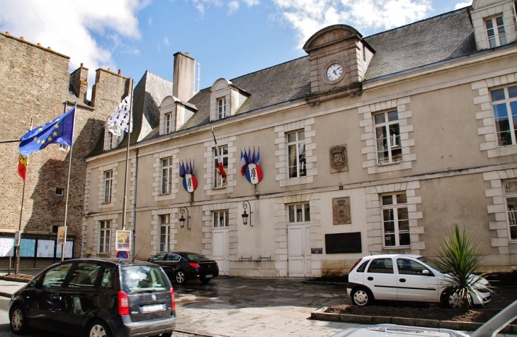Hotel-de-Ville - Dinan