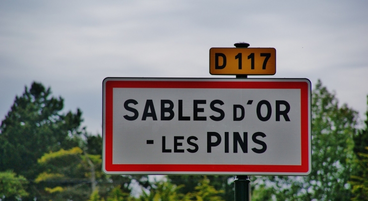  Sable-d'Or-les-Pins - Fréhel