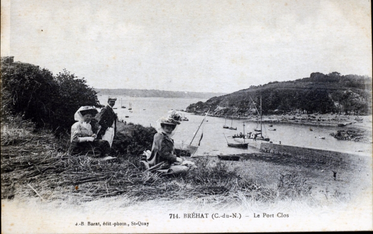 Le Port clos, vers 1920 (carte postale ancienne). - Île-de-Bréhat