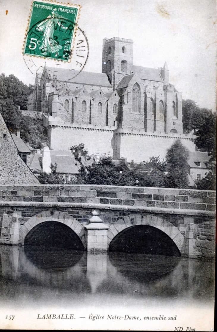 Eglise Notre Dame, ensemble sud, vers 1907 (carte postale ancienne). - Lamballe
