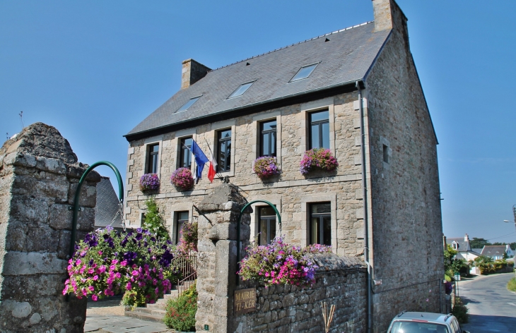 Ploulec'h commune de Lannion ( La Mairie )