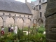 Le jardin du cloître; Abbaye de Léhon