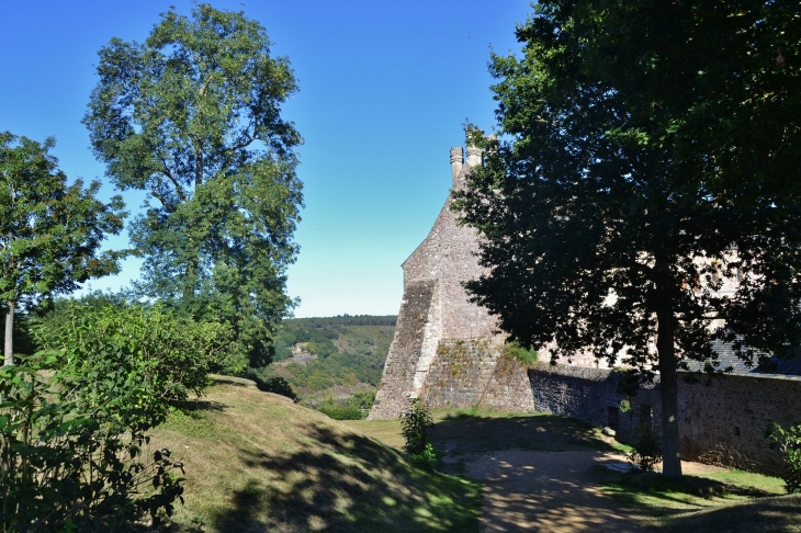 ²Château de La Roche Jagu - Ploëzal