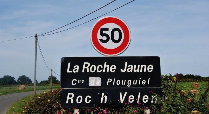 ²La Roche Jaune Commune de Plouguiel