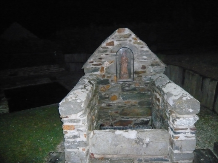 La fontaine de la loge - Saint-Barnabé