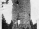 La Tour de Cesson - Elevée en 1395 par le Duc Jean IV, démolie en 1598, sous Henri IV, sur la demande des habitants de St Brieuc (carte postale de 1942)