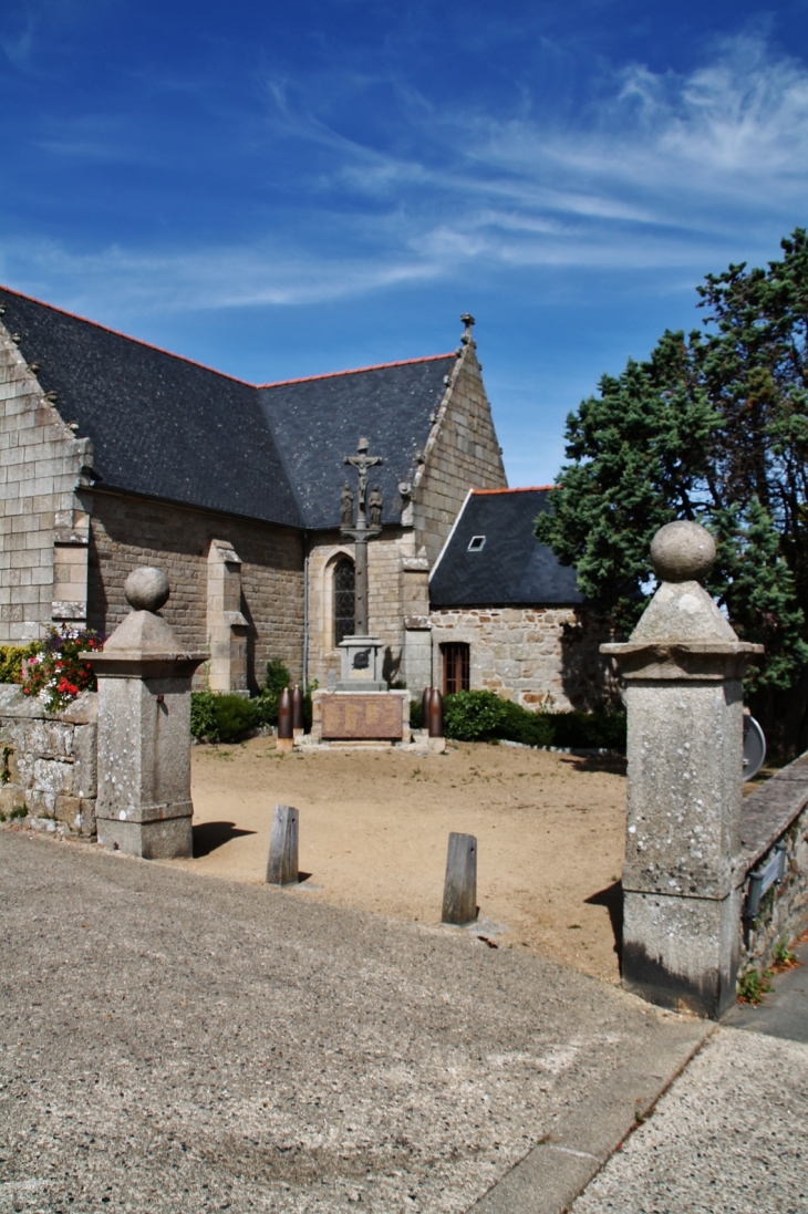 -église St Léonore et Ste Anne - Trélévern