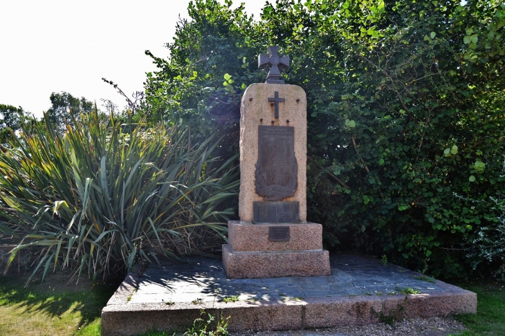 Monument aux Morts - Trévou-Tréguignec