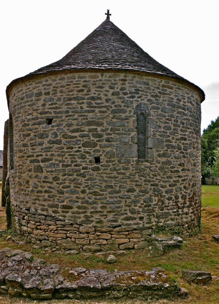 Vestiges de la chapelle de la Nouée - Yvignac-la-Tour