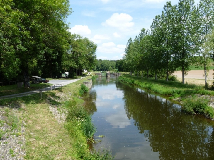 Le long du canal - Carhaix-Plouguer