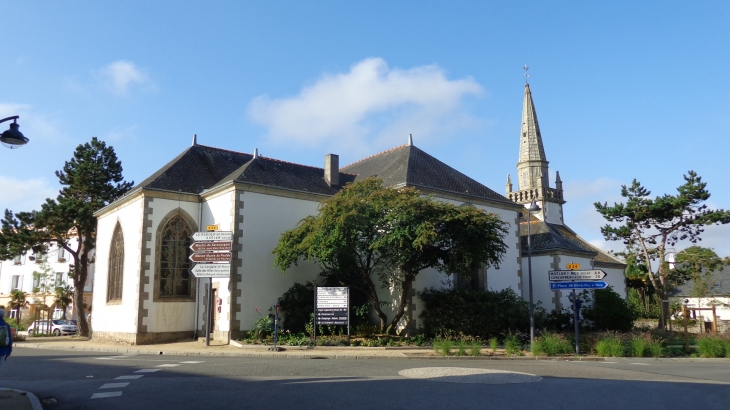 Eglise Saint Laurent - Clohars-Carnoët