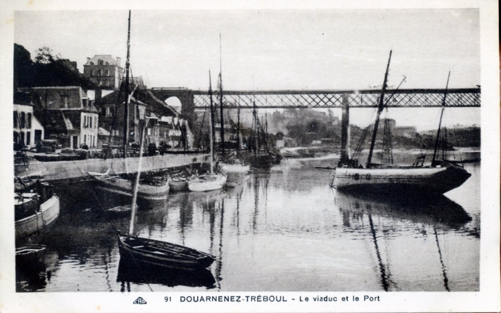 Douarnenez-Theboul - Le Viaduc et le Port, vers 1910 (carte postale ancienne).