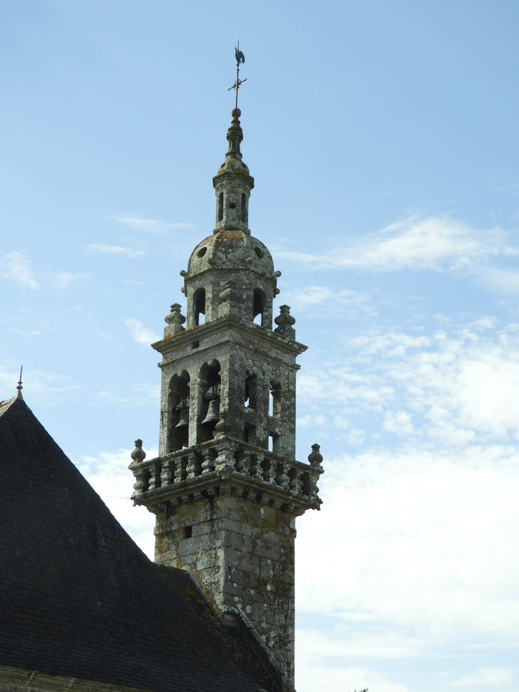 Détails du clocher de la Chapelle NBotre Dame le Niver... - Edern