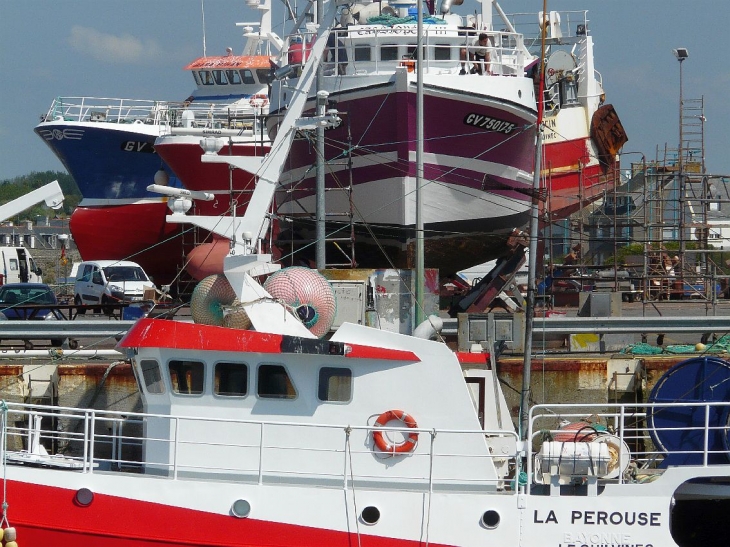 La réparation navale au port du Guivinec. - Guilvinec